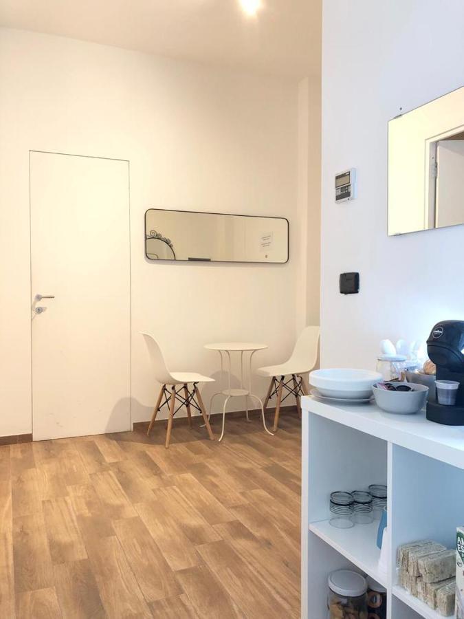 Italien Chic, Camera Con Bagni Condivisi Bari Exteriör bild